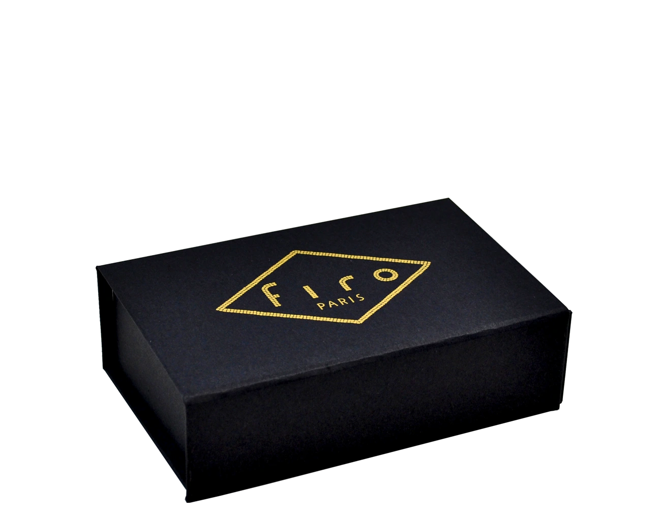 Conception par Packaging Paris d'une Box Aimant Joaillerie avec recouvrement Extérieur Kraft + Marquage Offset du Logo + Pose d'une mousse EVA en intérieur.