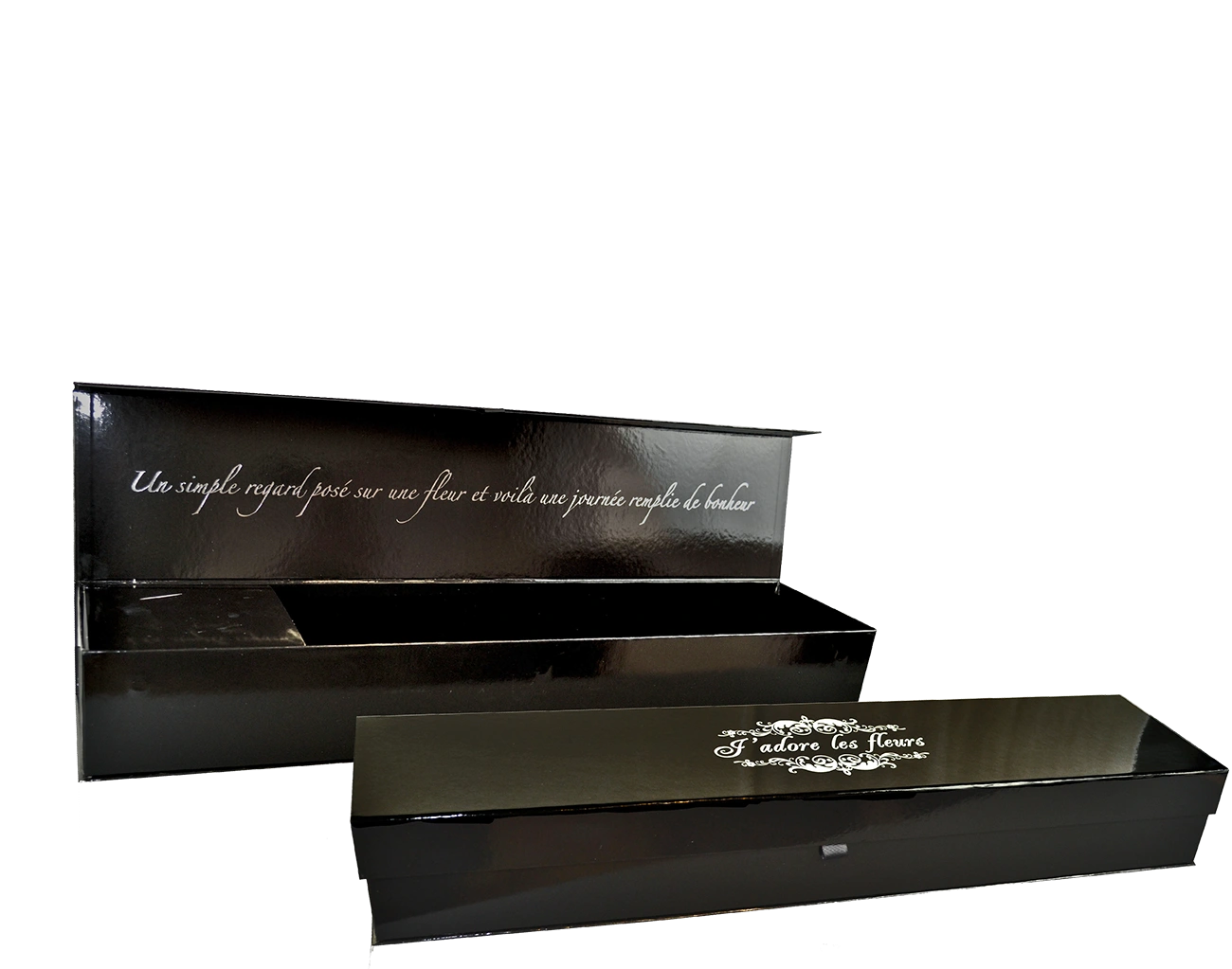 Découvrez cette magnifique conception de packaging personnalisé de Boîtes Luxe pour Rose + Pelliculage Brillant et Impression Intérieurs/Extérieurs.